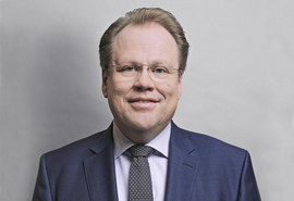  Dr. Stephan Zitzelsberger
